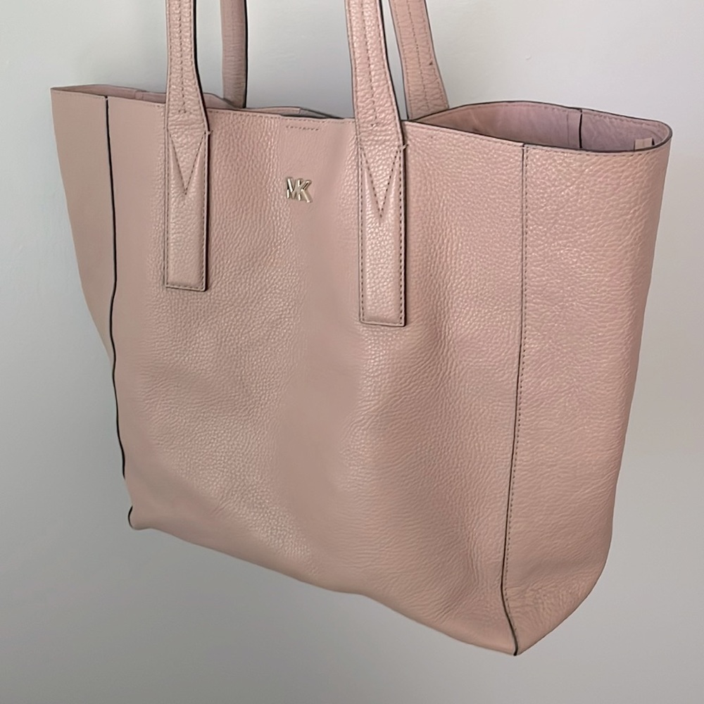 Authentic Michael Kors Junie Pebbled Leather Tote